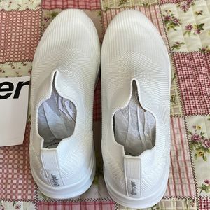 New Hyper-Arch Motion Ladies EU size 38 ladies shoes.